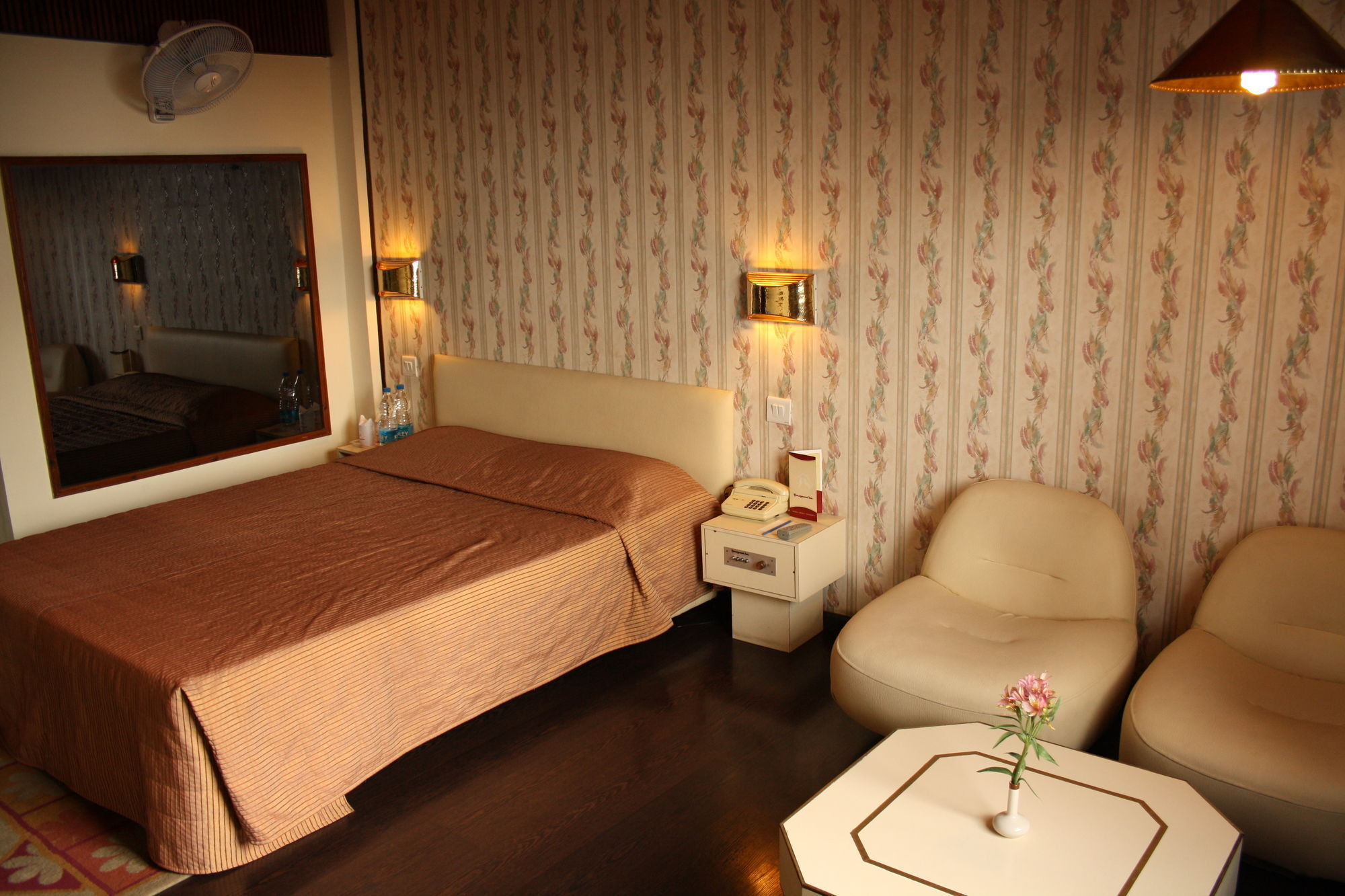 Honeymoon Inn Mussoorie Eksteriør billede